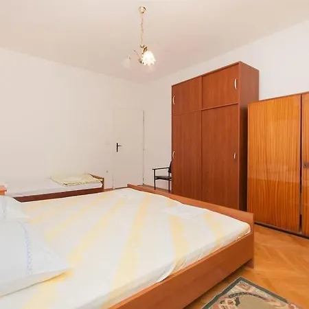 Zri Apartman Biograd na Moru